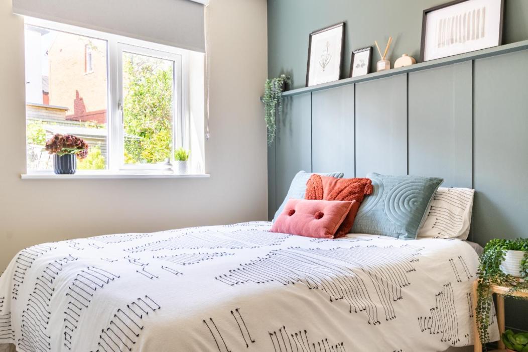 XxfabulousxX 4Bed semi, sleeps 8, 2 bathrooms Blackpool Bagian luar foto