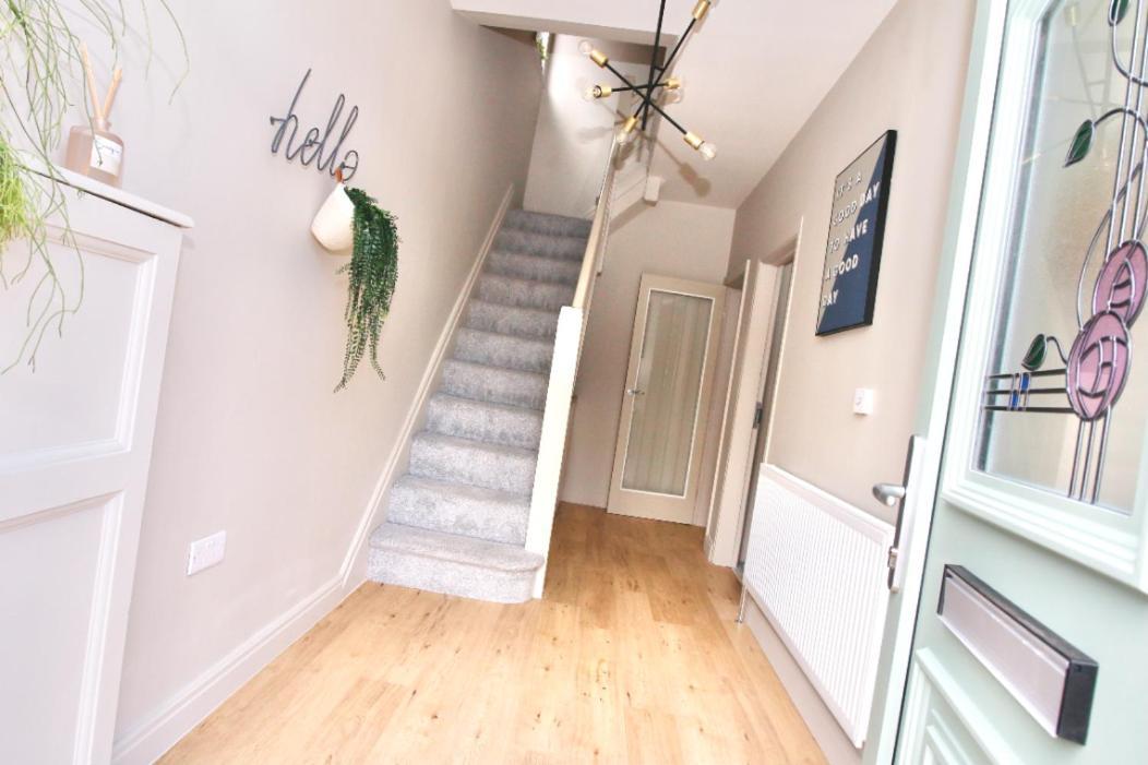XxfabulousxX 4Bed semi, sleeps 8, 2 bathrooms Blackpool Bagian luar foto