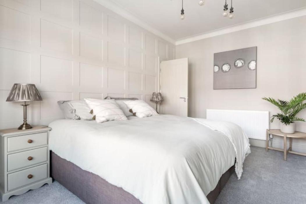XxfabulousxX 4Bed semi, sleeps 8, 2 bathrooms Blackpool Bagian luar foto